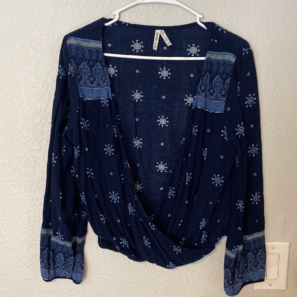 Flowy Work Shirt - Picture 4 of 5